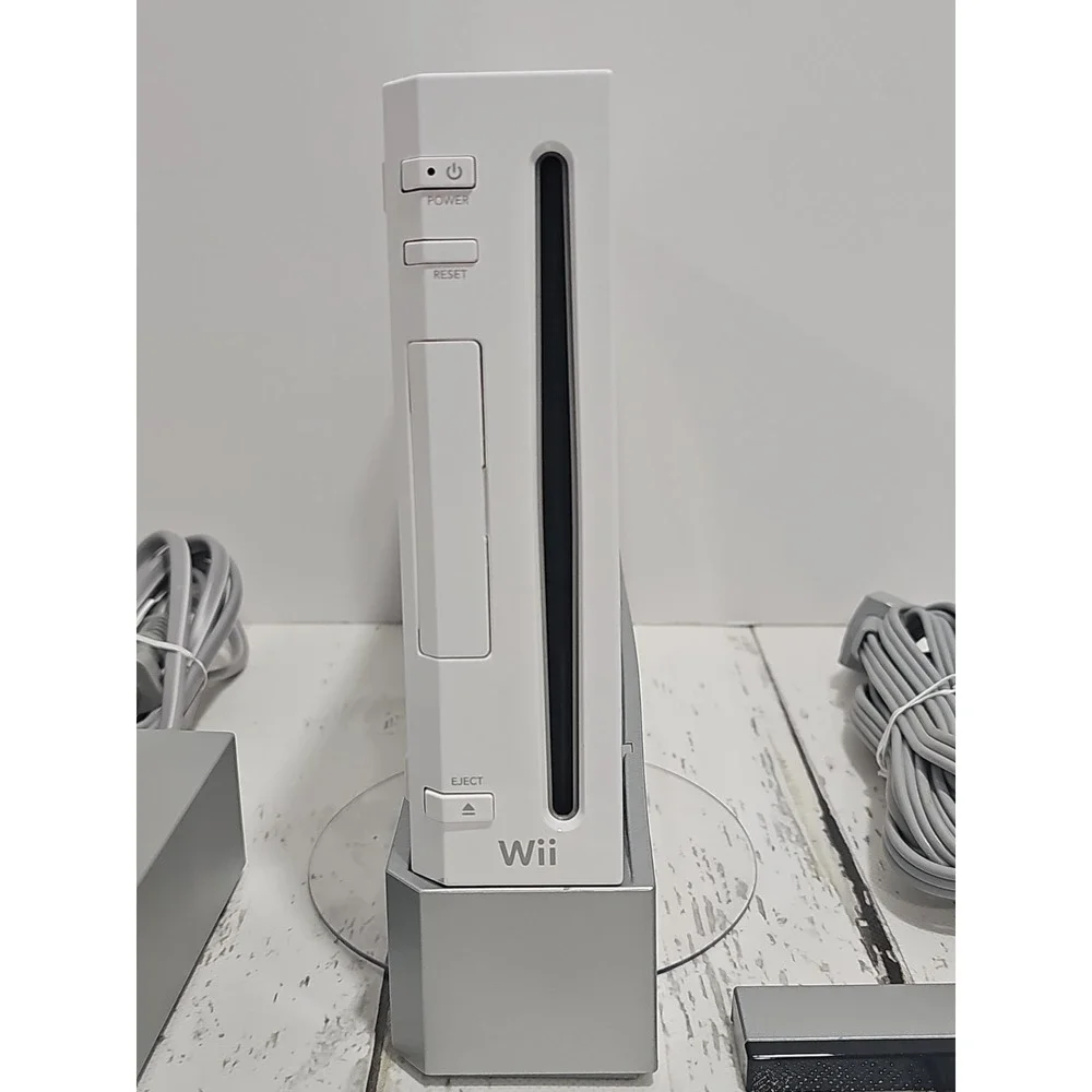Nintendo Wii Console - White With 1 Controller